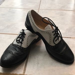 Kate spade wingtip shoes